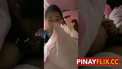 Pasimpleng Sinubo Ang Talong Habang Nagreresearch