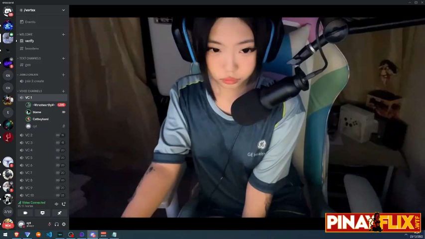Dukit Lang Ang Pahinga ni Streamer Girl